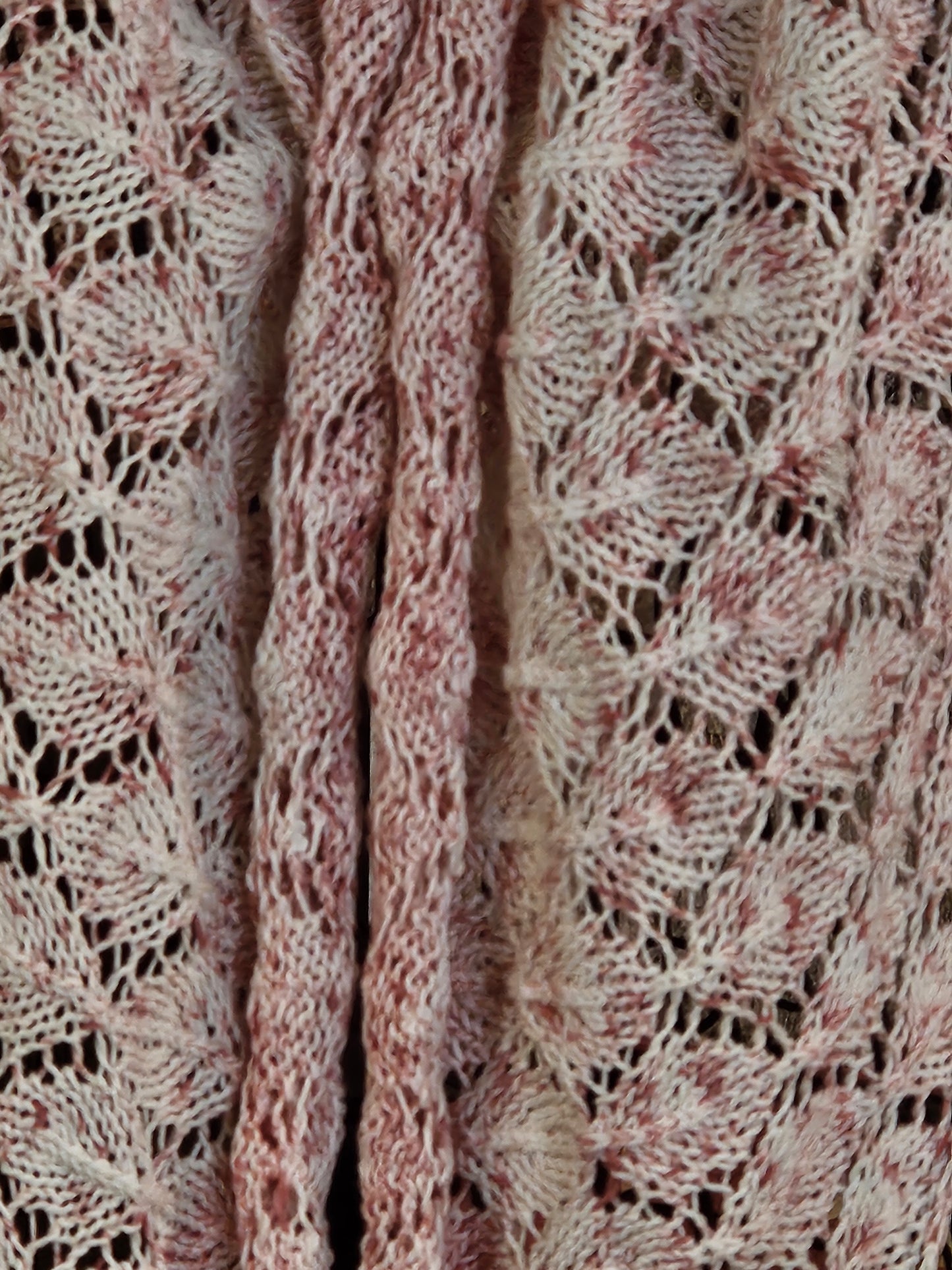 Large triangle handknitted shawl "Pink Seashell"