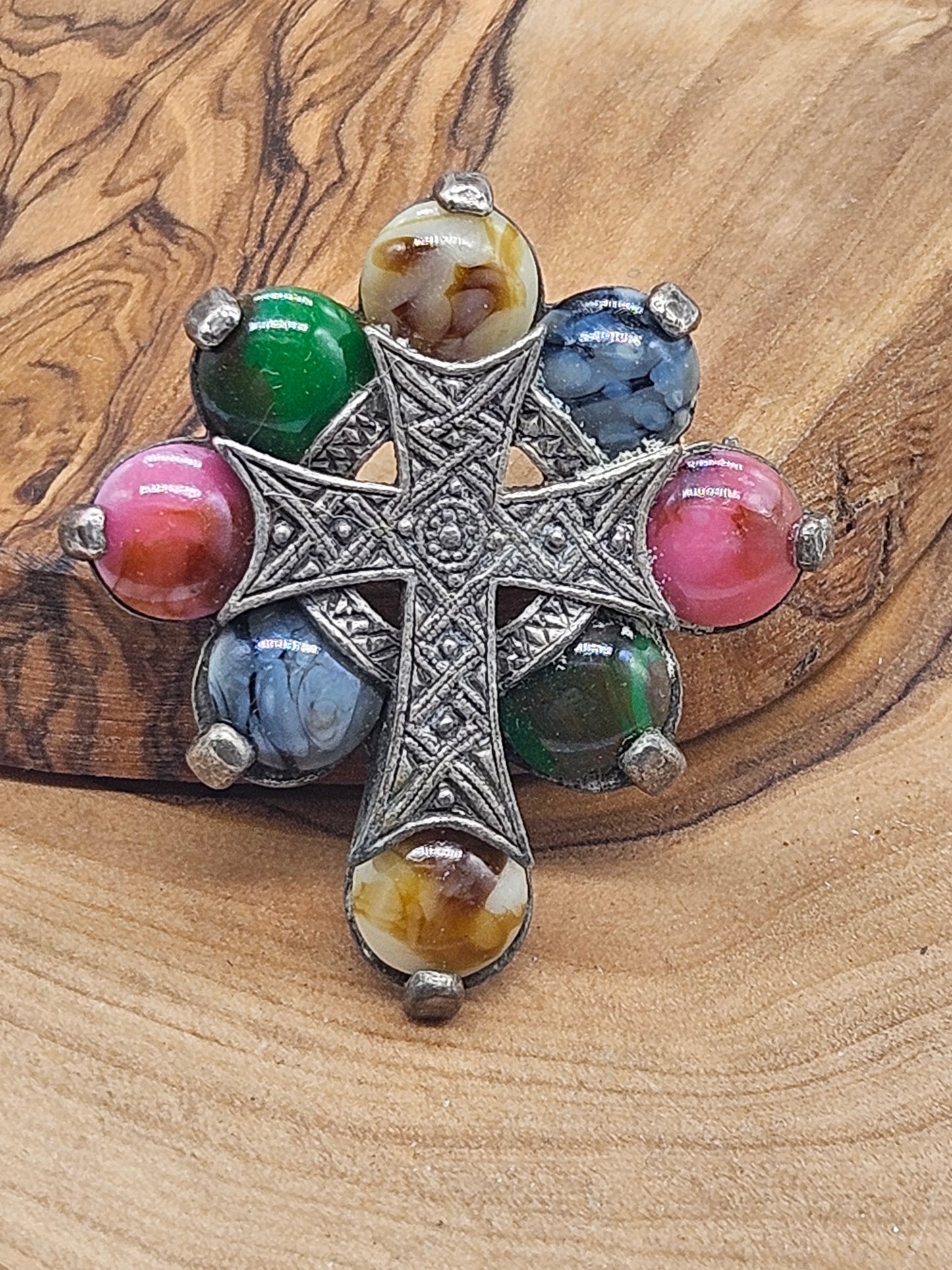 Vintage Scottish Brooch/Pendant Celtic Cross with Stone inserts, VGC, L1099